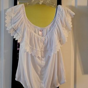 No Boundaries peasant top.